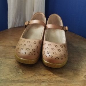 Alegria Rene Mary Jane Clogs